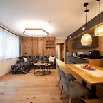 Knappengut - Neu! *